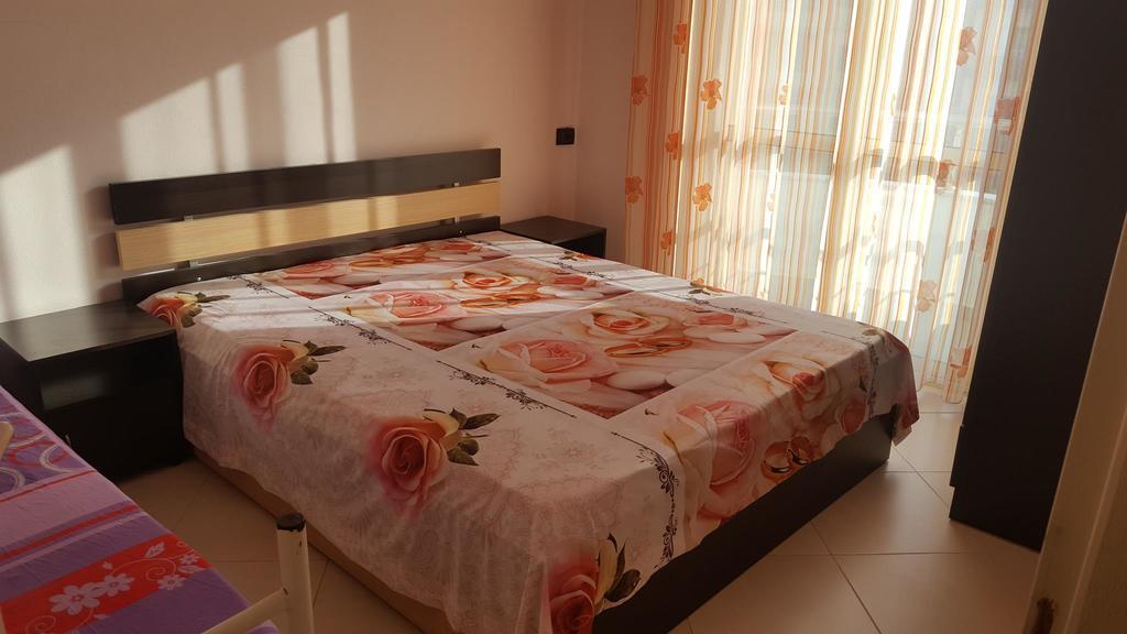 דורס Faik Shehu Apartments מראה חיצוני תמונה