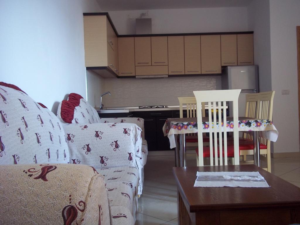 דורס Faik Shehu Apartments מראה חיצוני תמונה