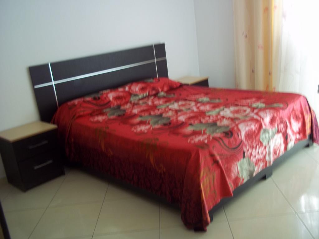דורס Faik Shehu Apartments מראה חיצוני תמונה