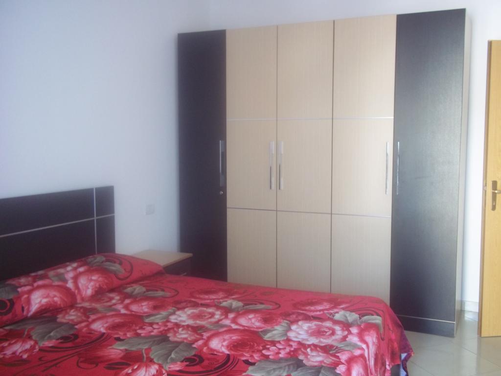 דורס Faik Shehu Apartments מראה חיצוני תמונה