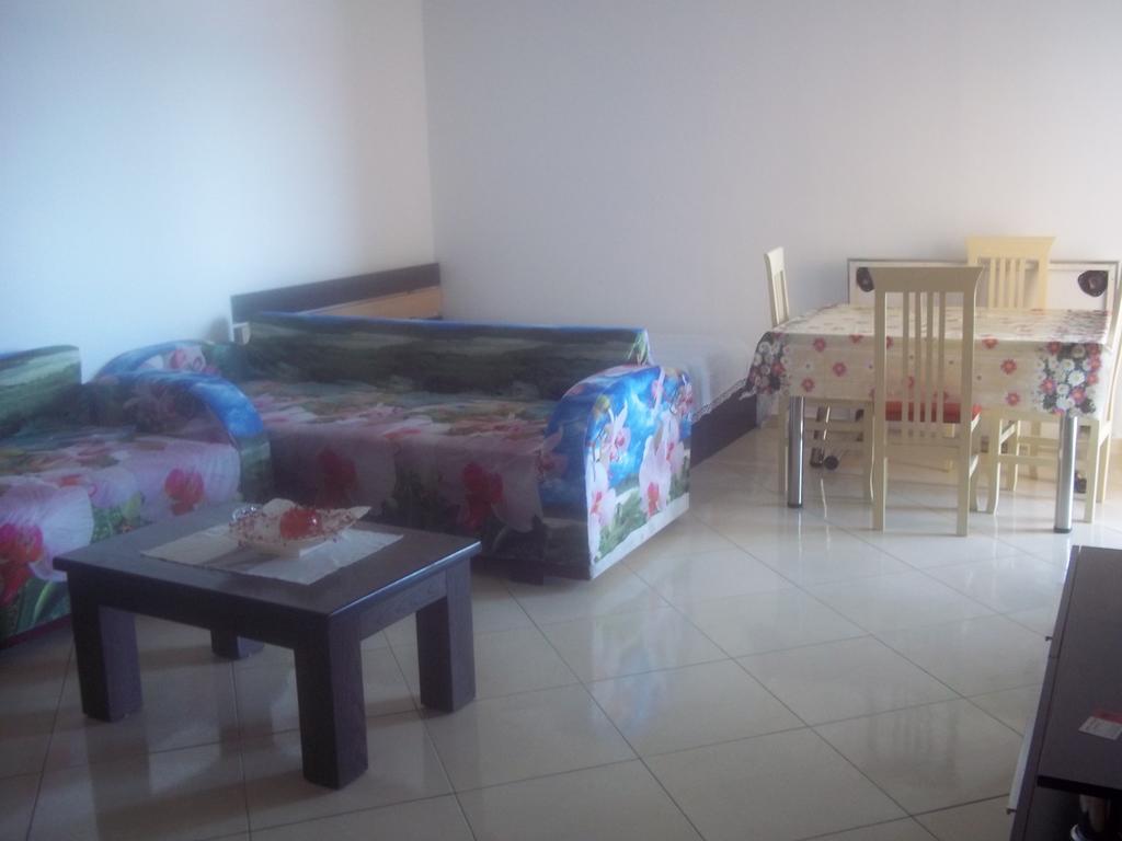 דורס Faik Shehu Apartments מראה חיצוני תמונה