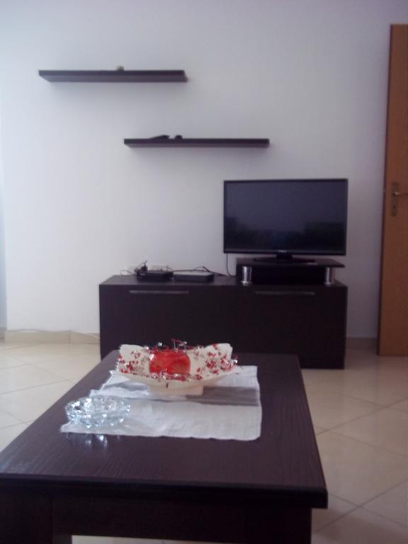 דורס Faik Shehu Apartments מראה חיצוני תמונה