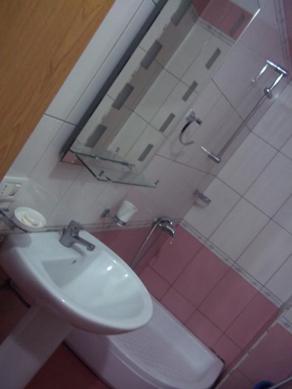 דורס Faik Shehu Apartments מראה חיצוני תמונה